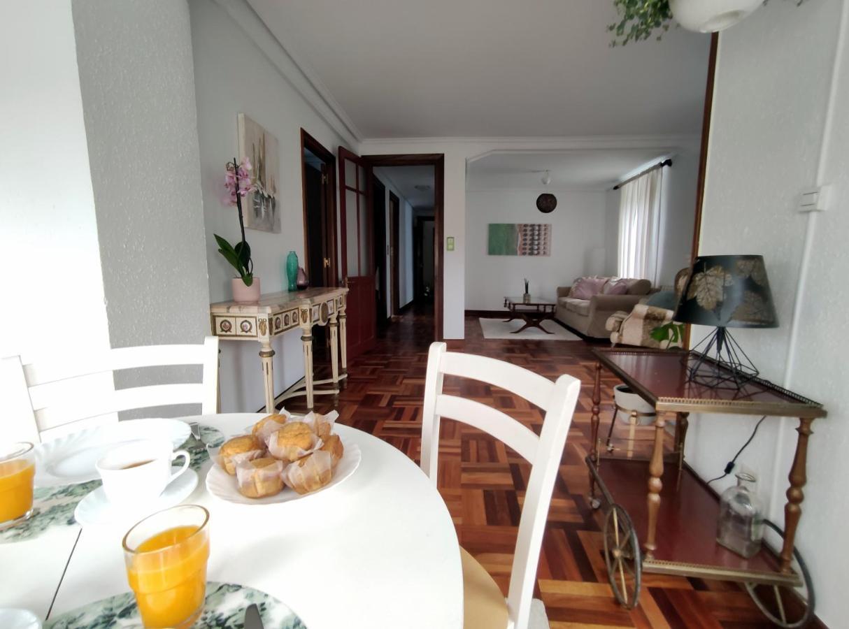 Apartament Lurra *